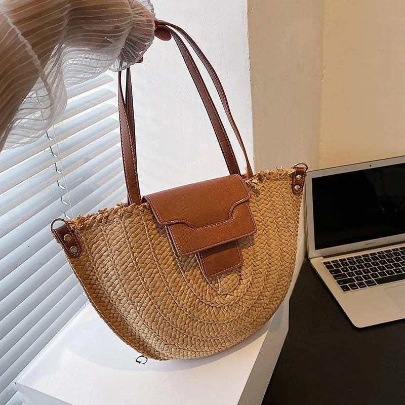 Summer Women Travel Straw Bags Rattan Shoulder Crossbdoy Bag Handmade Woven Beach Bag Female Large Capacity Saddle Handbags Tote
