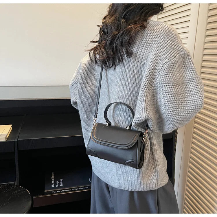 Handbag, niche vintage handbag, new fashion versatile crossbody single-shoulder small square bag, simple design