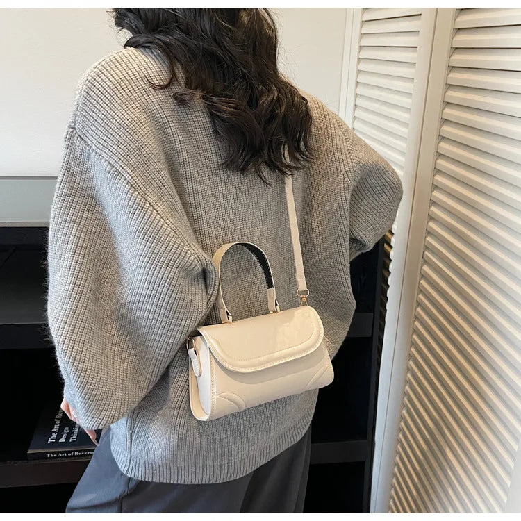 Handbag, niche vintage handbag, new fashion versatile crossbody single-shoulder small square bag, simple design