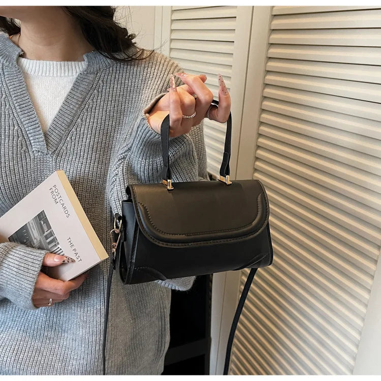 Handbag, niche vintage handbag, new fashion versatile crossbody single-shoulder small square bag, simple design